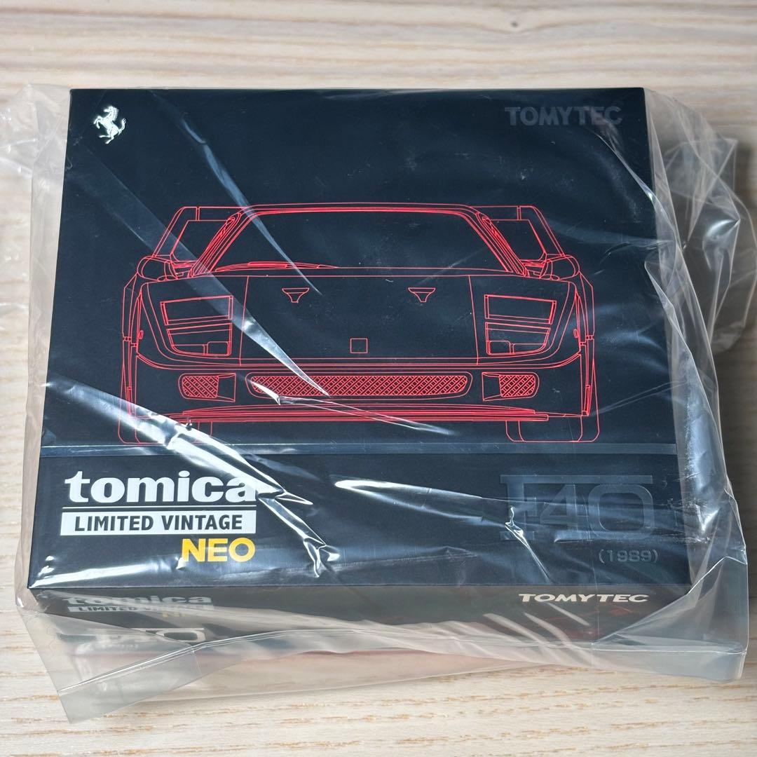 【TLV】1/64 1989フェラーリ F40（レッド／フロント＆リア開閉）