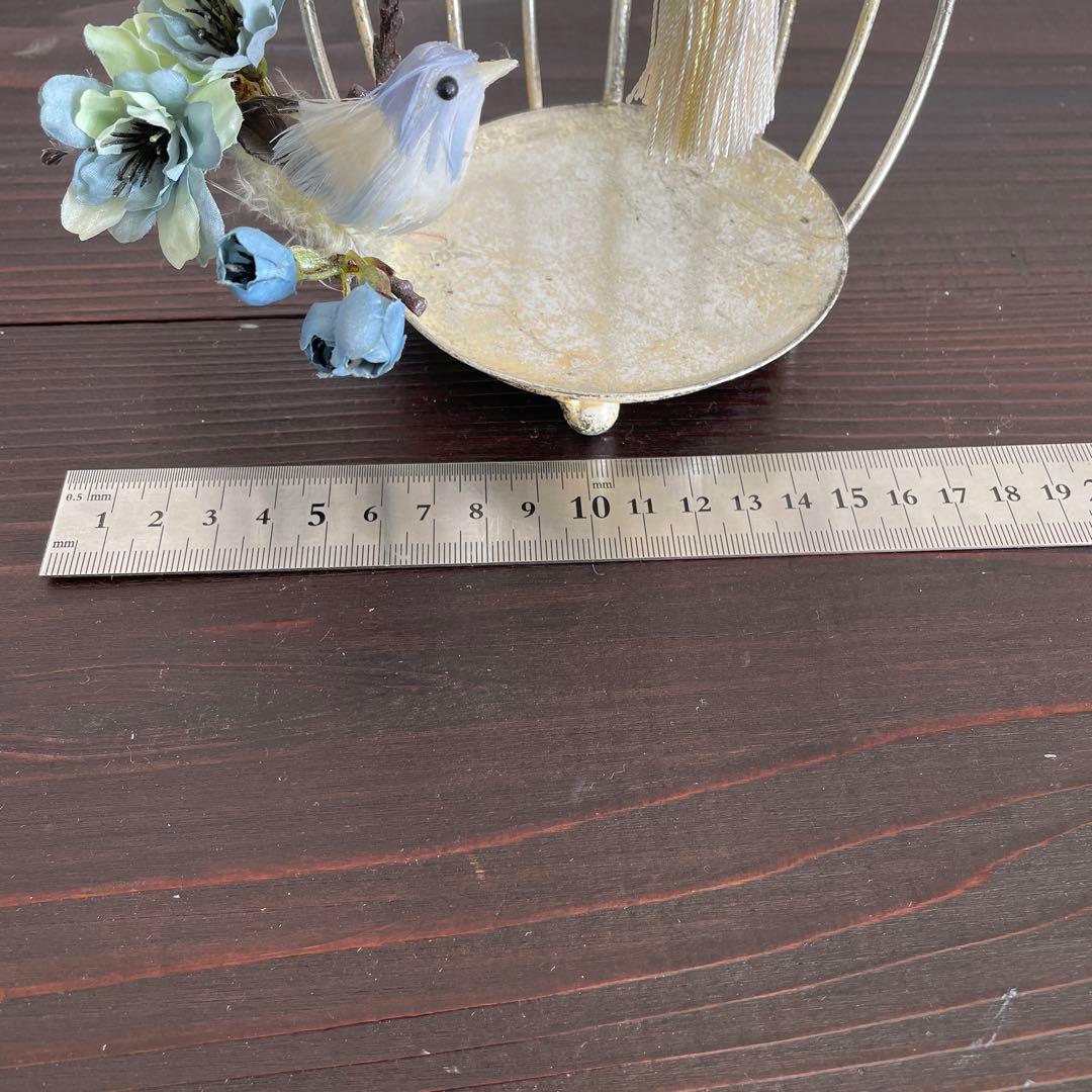 B　小鳥のフラワーアレンジ