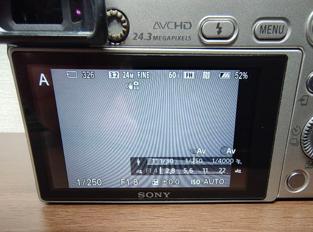 【brown】SONY α6000 ボディ　SEL35F18 レンズ