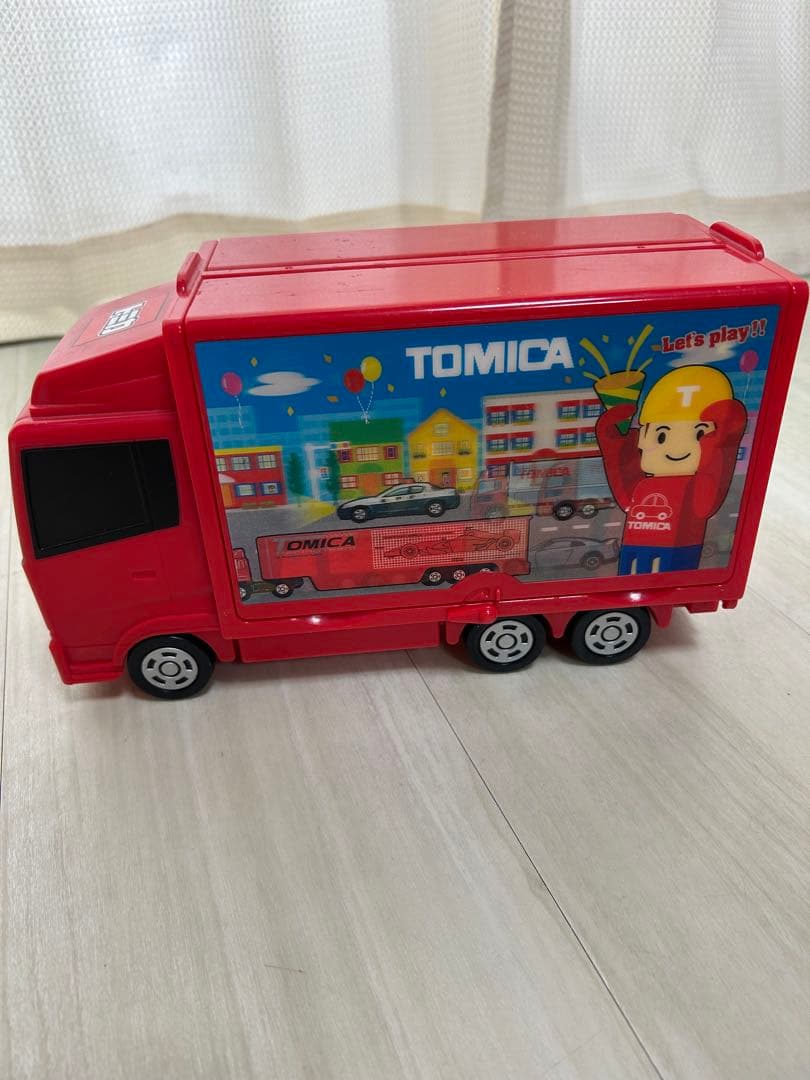 トミカ 3階建て駐車場セット➕トミカ色々セット