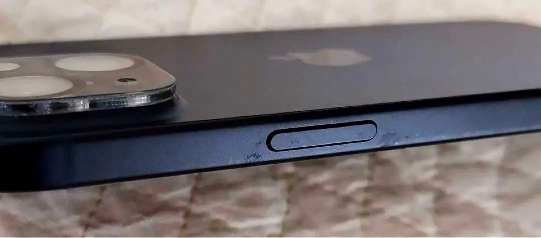 iPhone 15 128GB ブラック SIMフリー 匿名配送