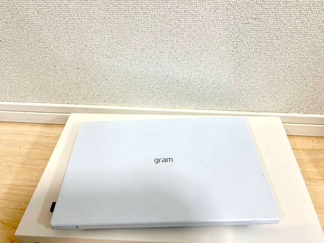 LG gram 14ZB90R-MR54J ホワイト