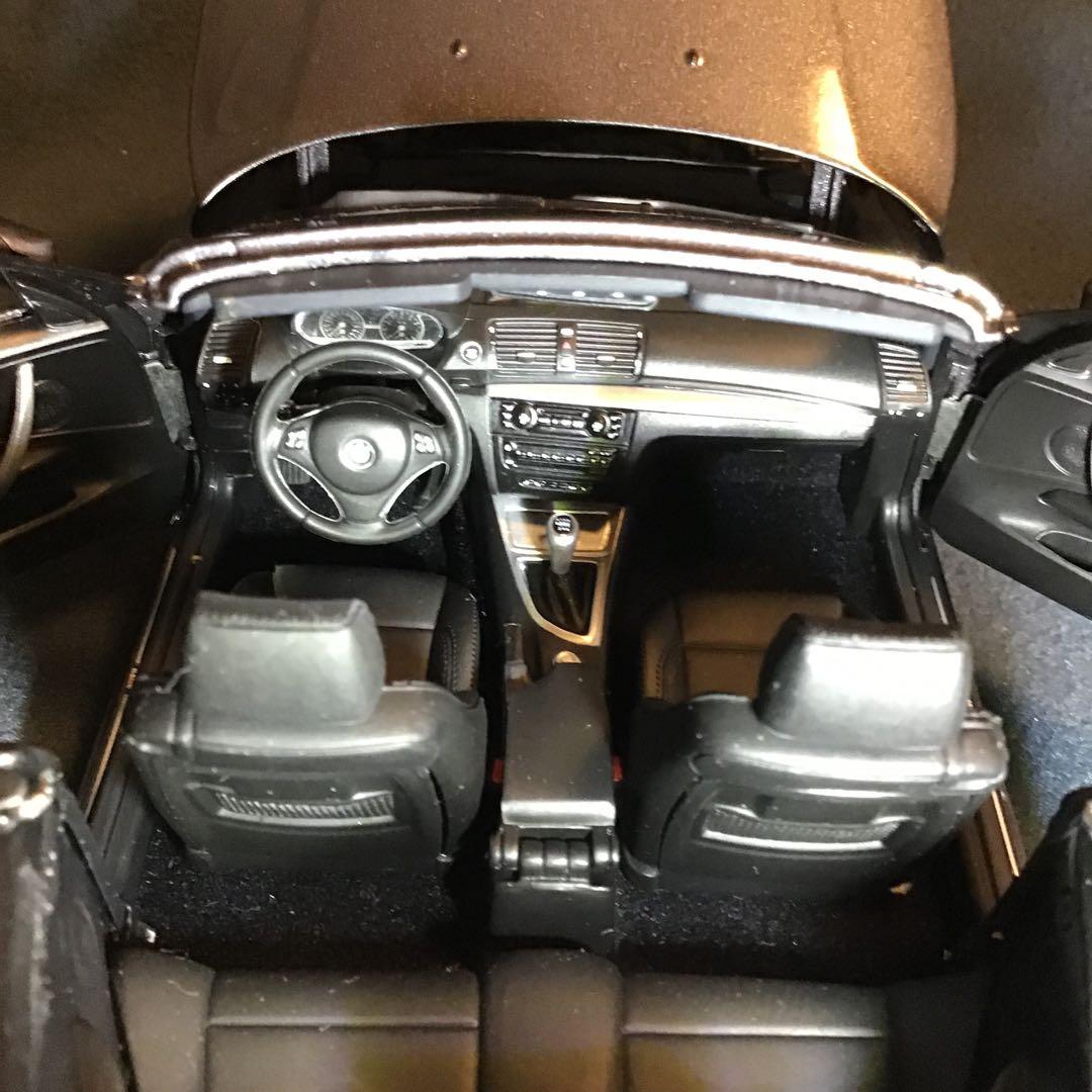  1シリーズ E88コンバーチブル1/18