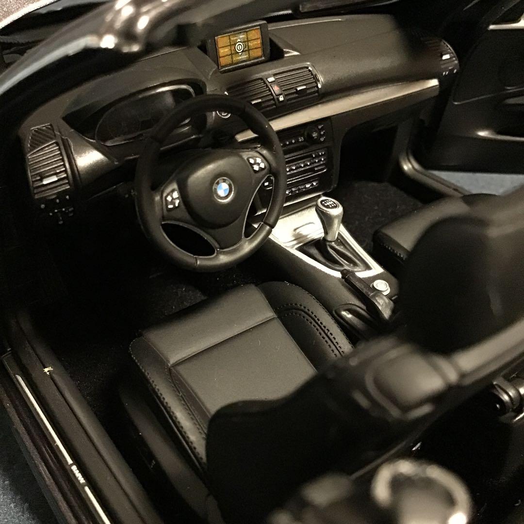  1シリーズ E88コンバーチブル1/18