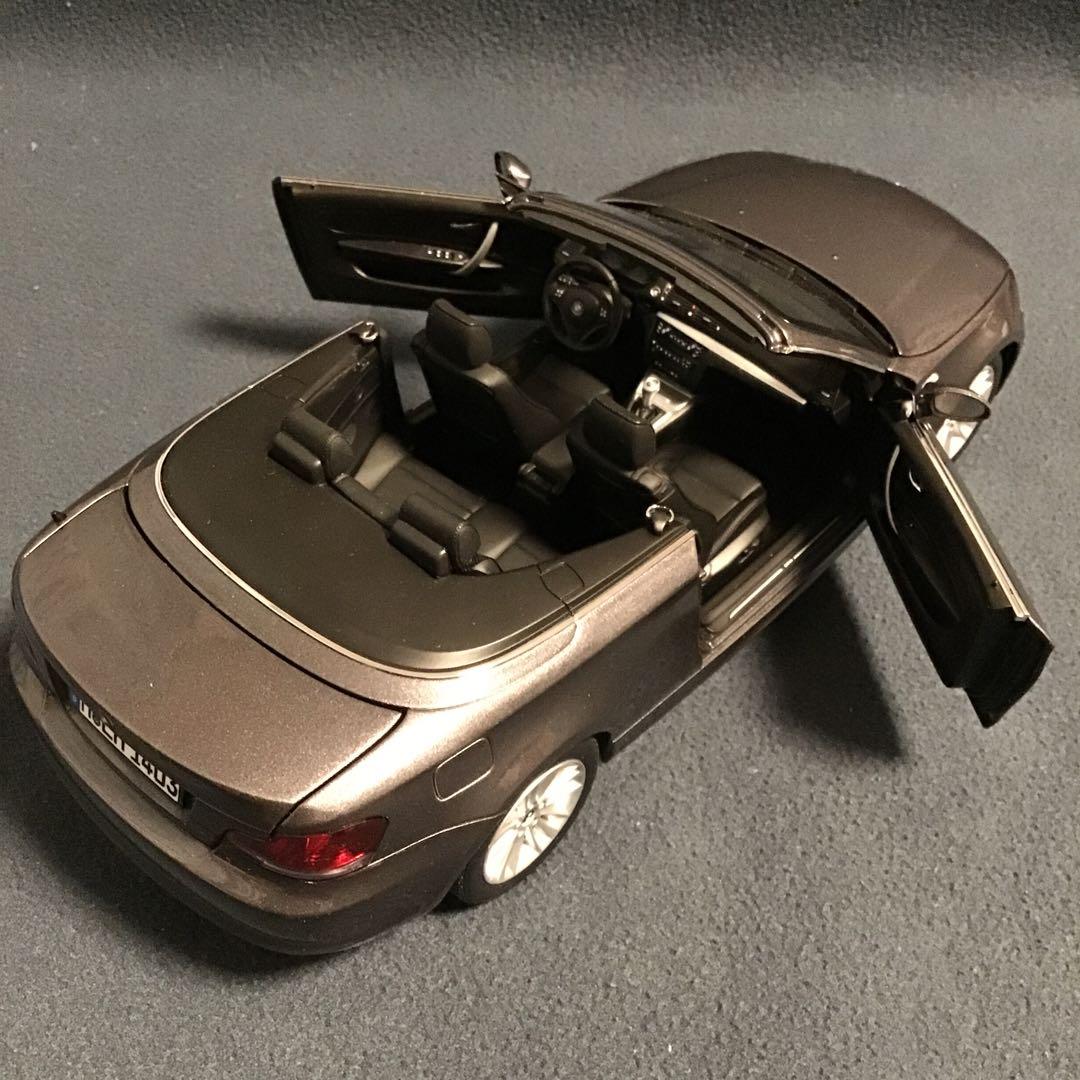  1シリーズ E88コンバーチブル1/18