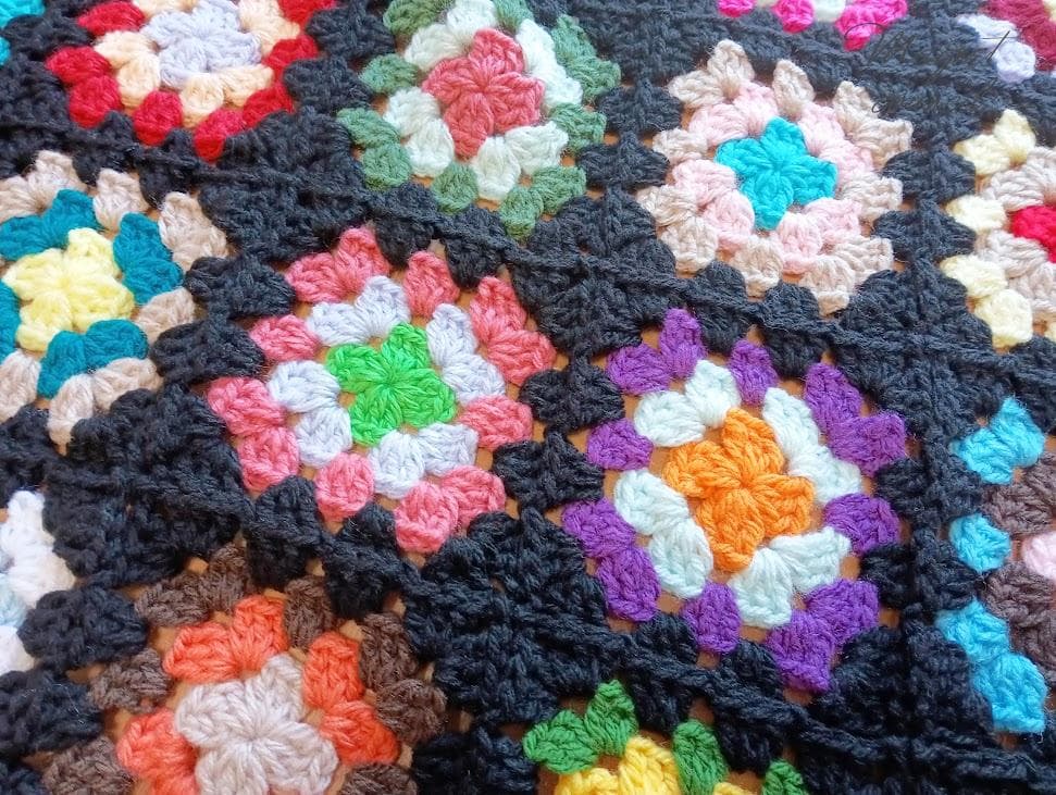 ハンドメイド グラニースクエアブランケット