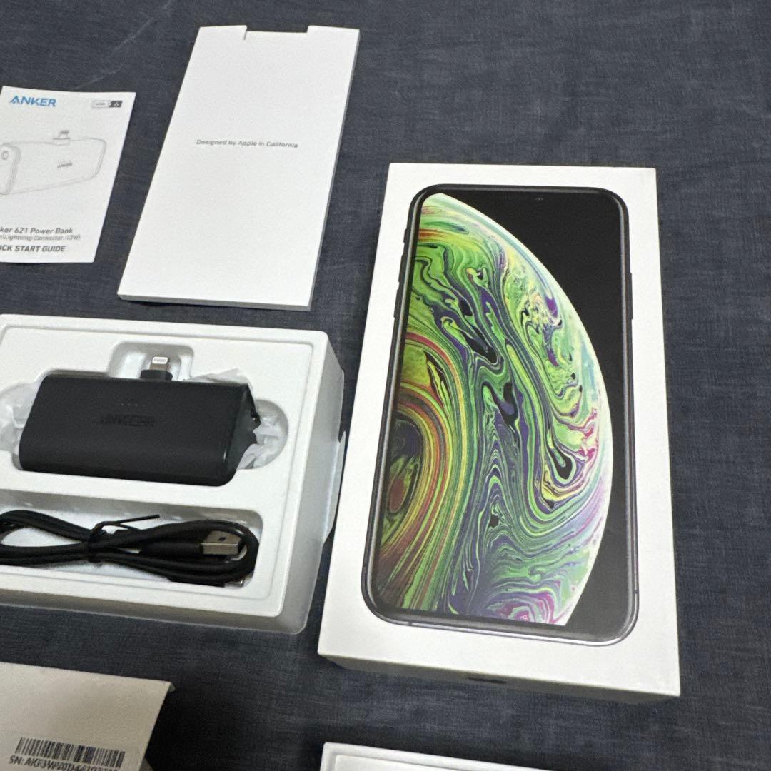 Y*n様 Apple iPhone Xs スペースグレイ 64G SIMフリー