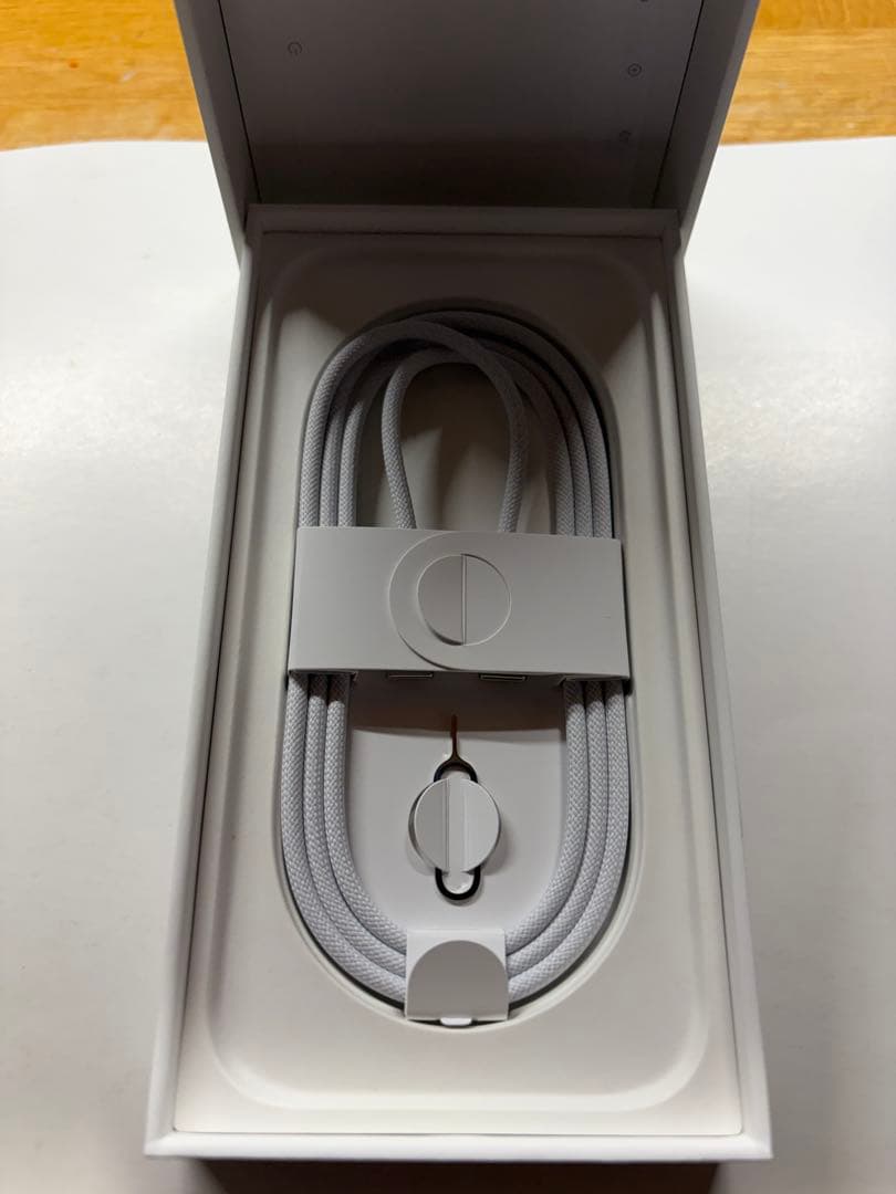 iPhone 16Pro 256GB Natural Titanium 本体