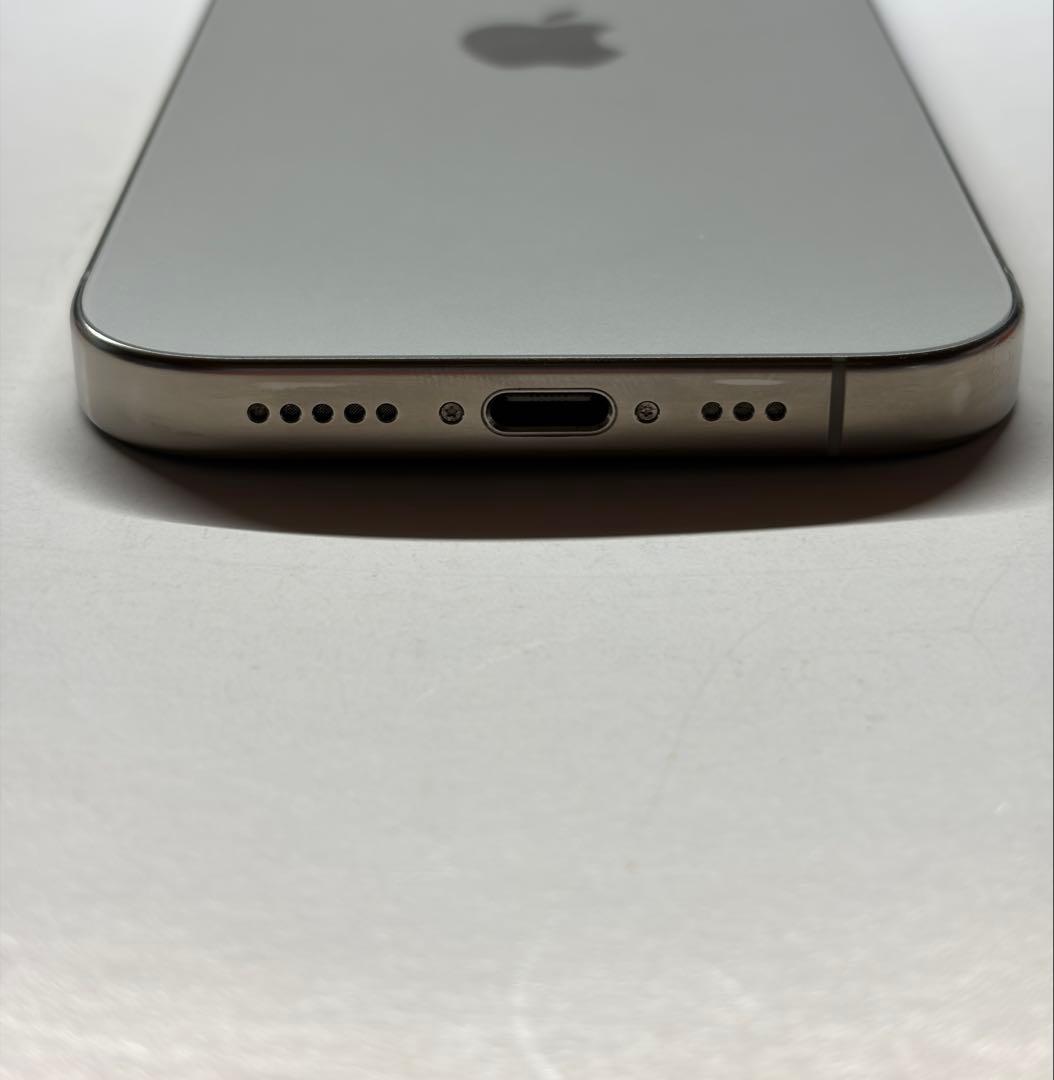 iPhone 16Pro 256GB Natural Titanium 本体