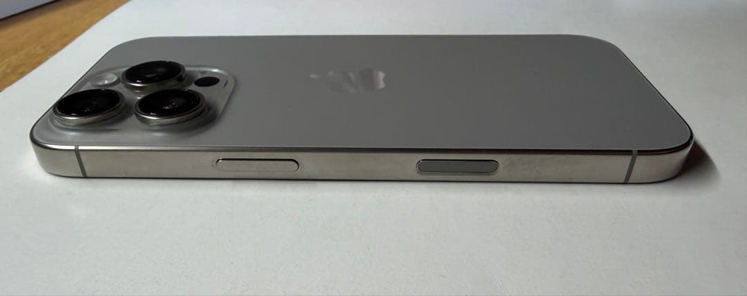 iPhone 16Pro 256GB Natural Titanium 本体