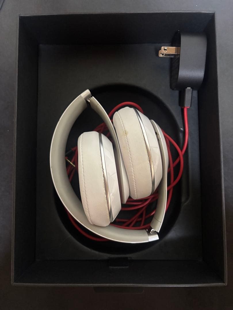 Beats Studio オーバーイヤーヘッドフォン