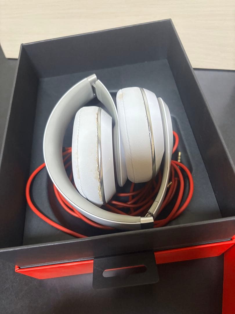 Beats Studio オーバーイヤーヘッドフォン