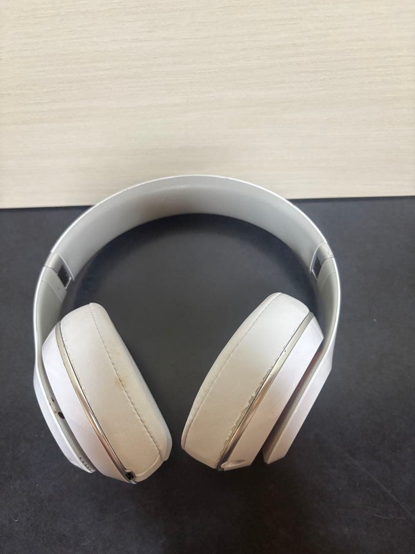 Beats Studio オーバーイヤーヘッドフォン