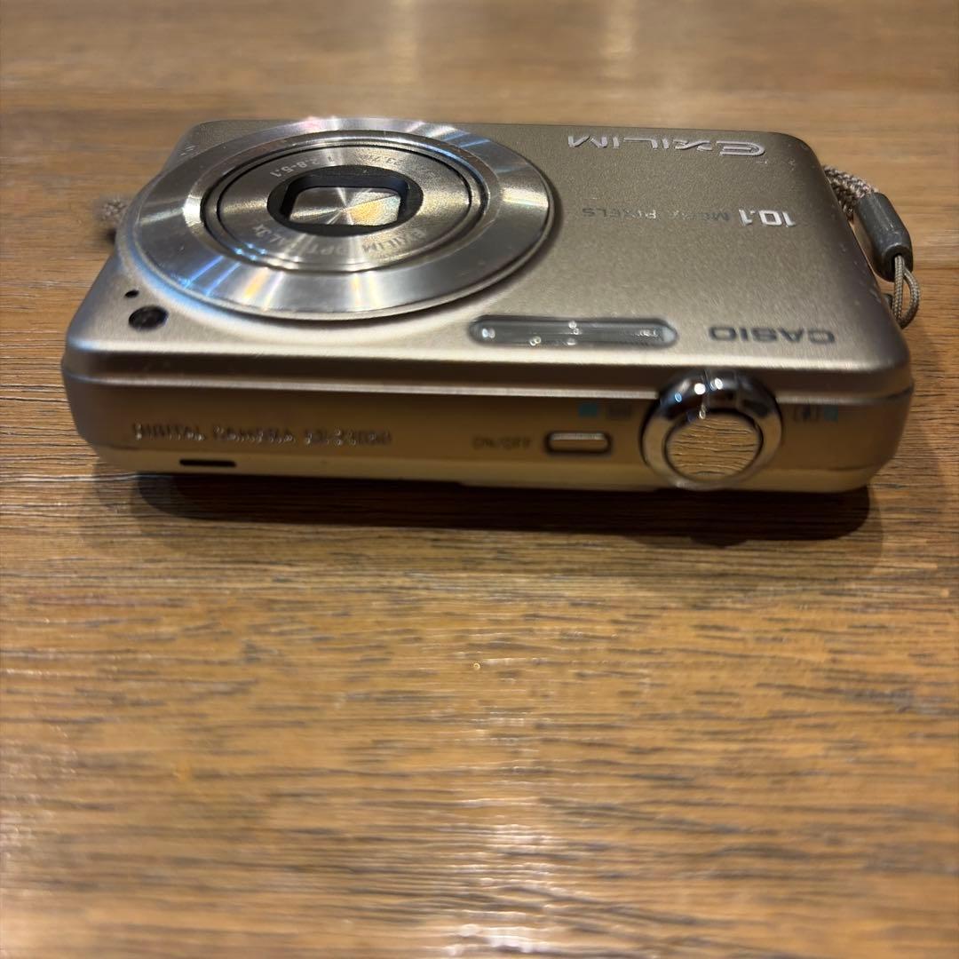 CASIO EXILIM EX-Z1050 シルバー コンパクトデジタルカメラ