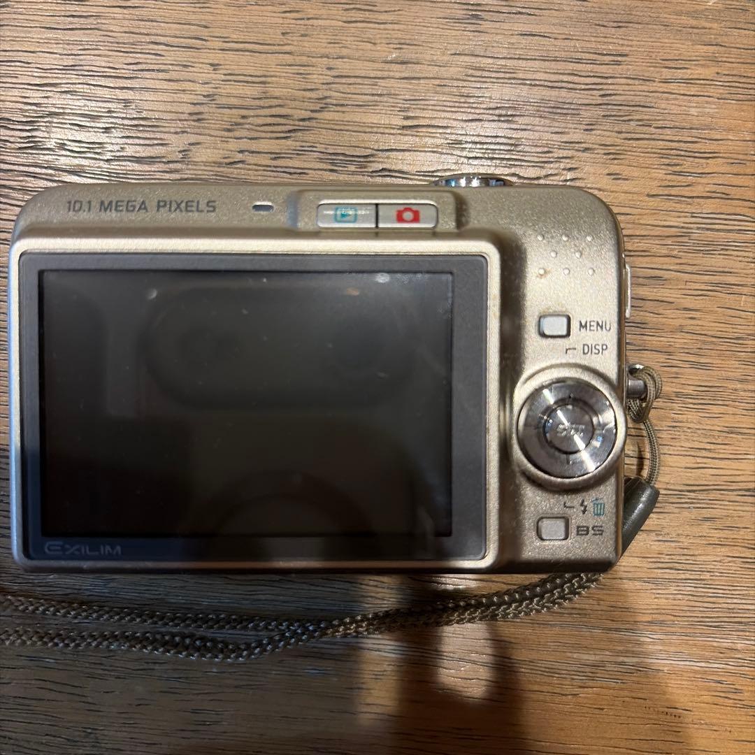 CASIO EXILIM EX-Z1050 シルバー コンパクトデジタルカメラ
