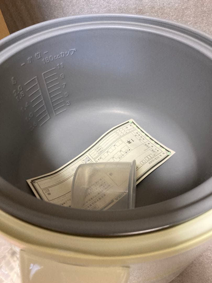 【1回使用】TOSHIBA 炊飯器 RCK20AM(W) ホワイト　昭和レトロ