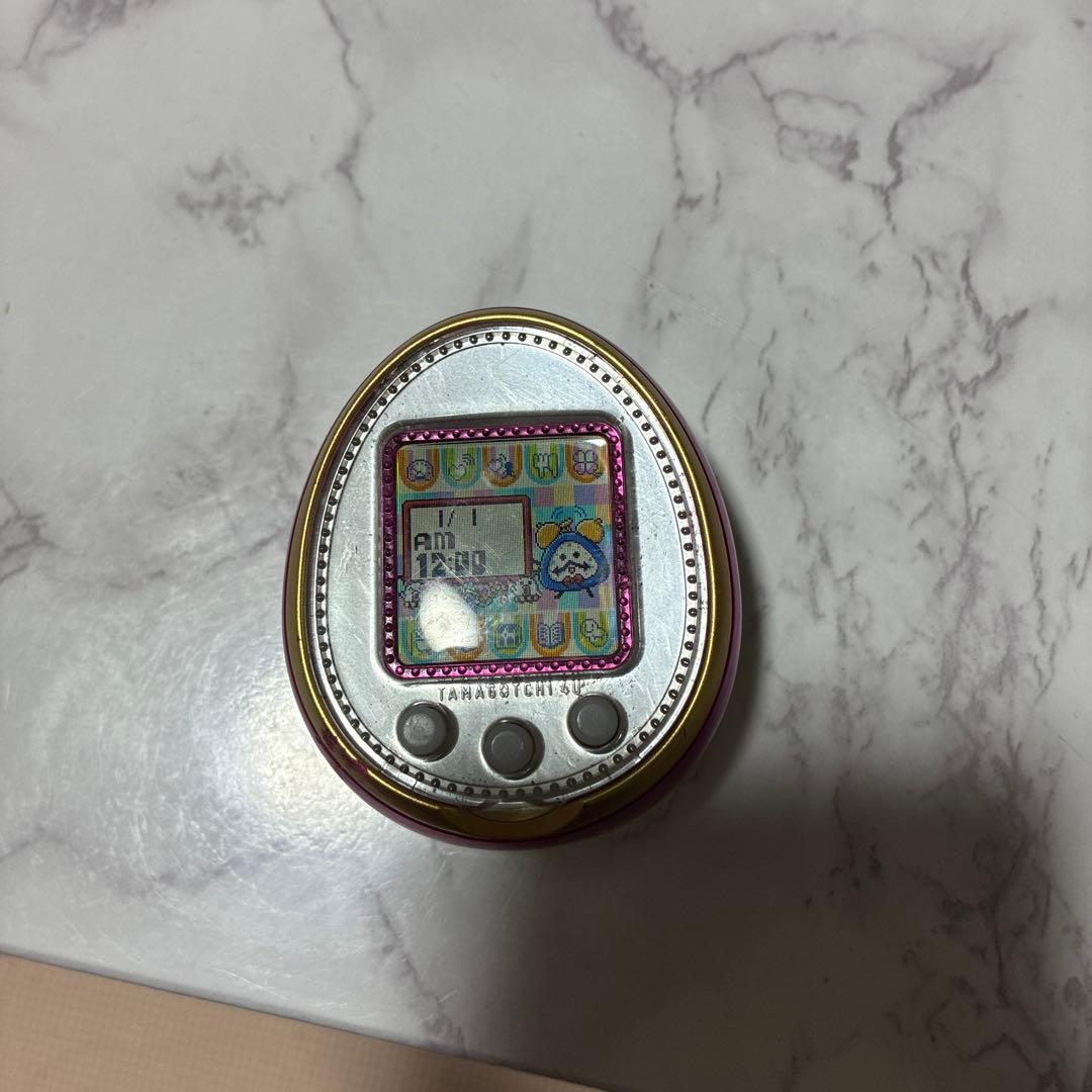 タマゴッチ シルバー ピンク