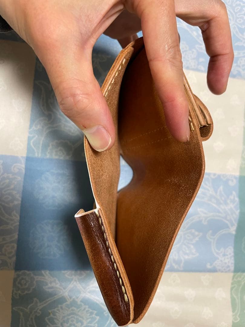 バタフライウォレット　コンパクト　手染め　ハンドメイド　本革　コンチョ
