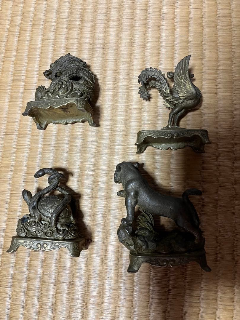 四神　置物