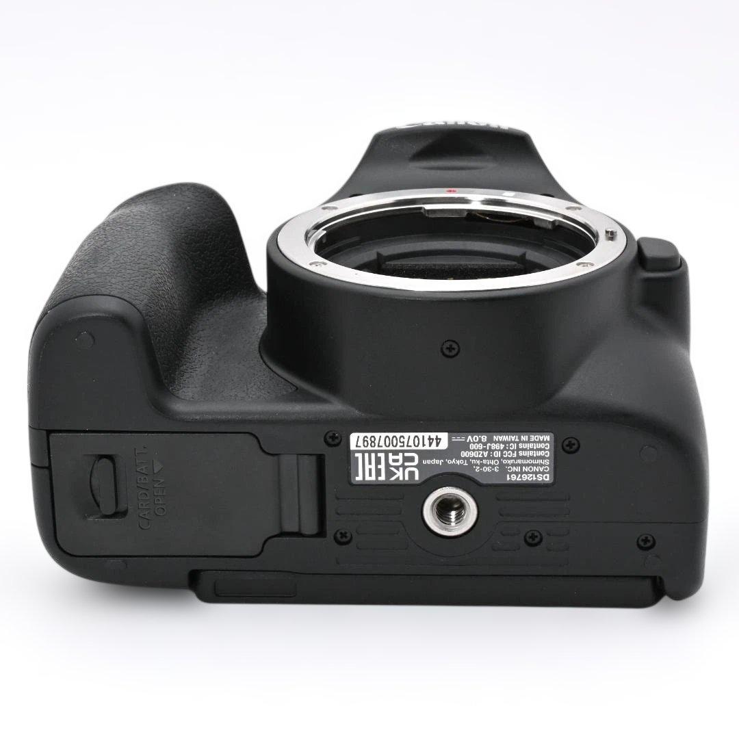 【ショット数：1000回未満】Canon EOS Kiss X10 ズームキット