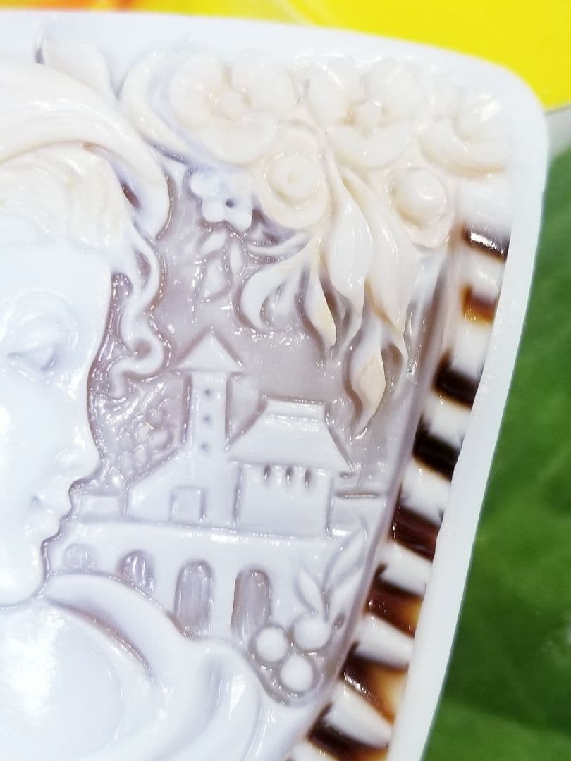 KS-979 【ジュセッペ・ロンバルド作】三層　天然シェルカメオルース