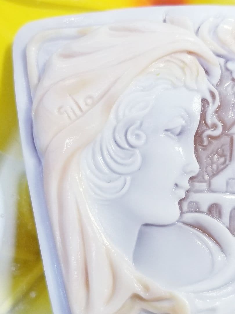 KS-979 【ジュセッペ・ロンバルド作】三層　天然シェルカメオルース