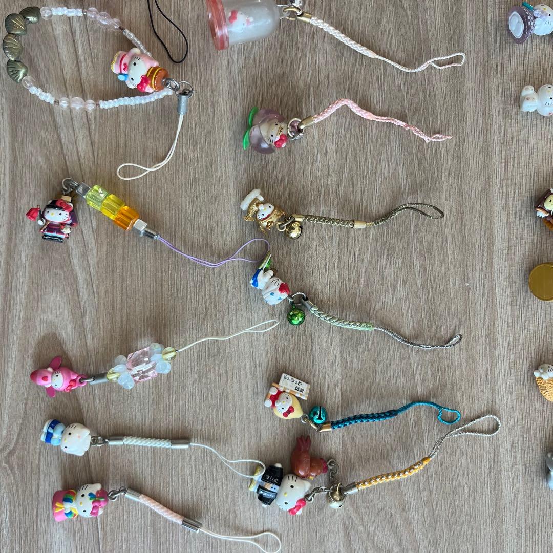 ハローキティ ストラップ　キティ　コレクション 57個　ご当地　まとめ売り