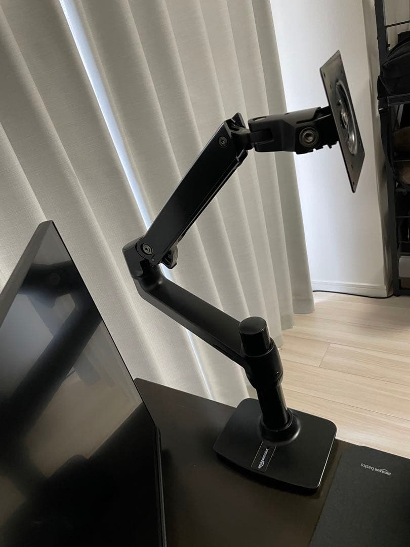 Amazonベーシック モニターアーム
