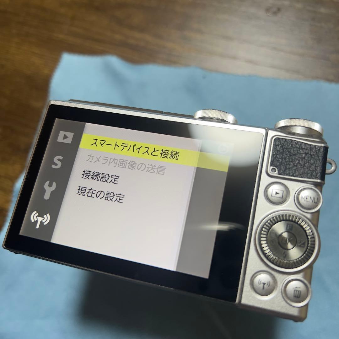 Nikon 1J5 18.5mm単焦点レンズセット　ニコン