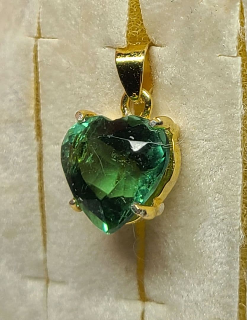 りり★ブラジル産グリーントルマリンハートシェイプカット★