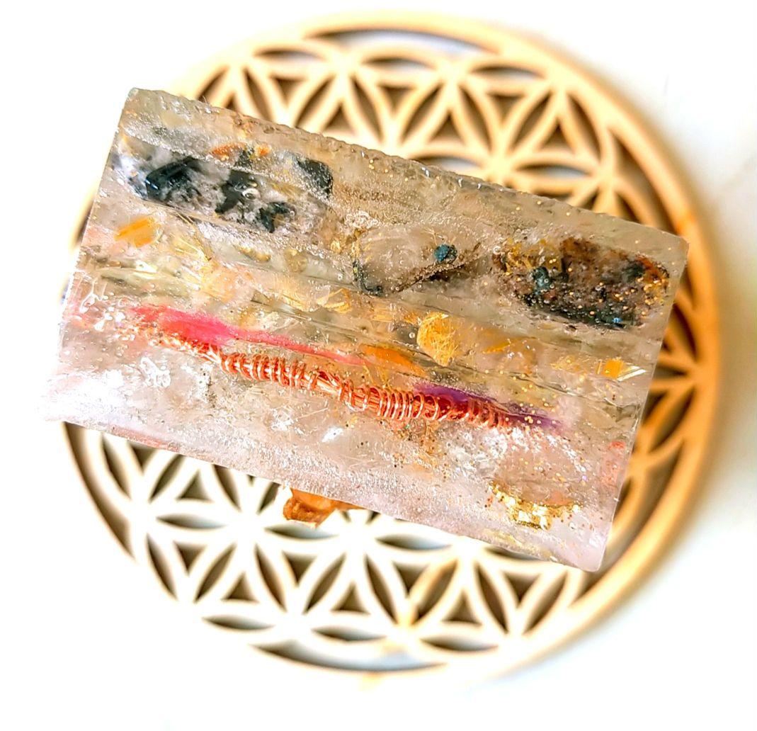 夏至　オルゴナイト　ルチルクォーツ　蛇　金運アップ　商売繁盛　電磁波除去　浄化