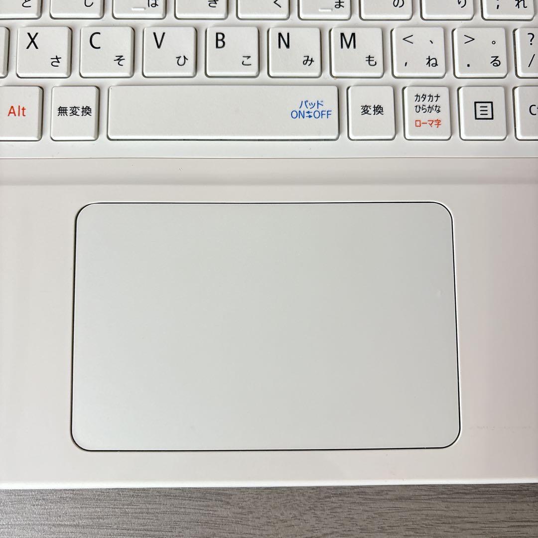 SSD搭載で快適動作 NEC LAVIE ノートパソコン