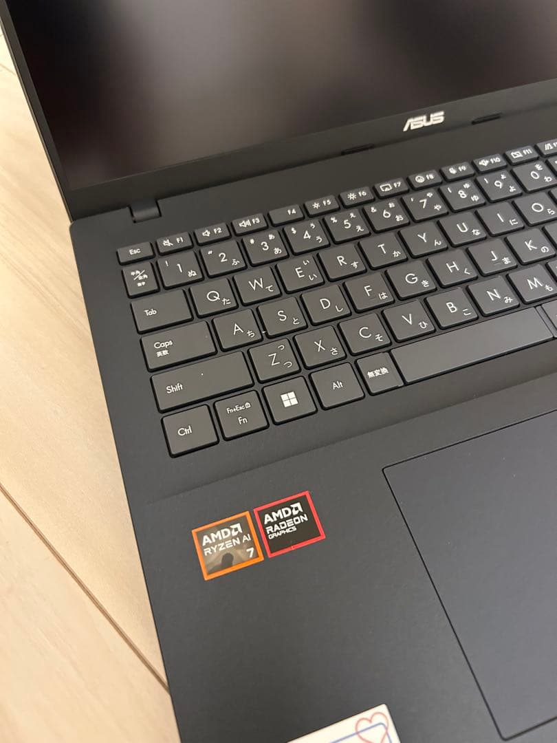 【サライ◆即購入可 】ASUS Vivobook 16
