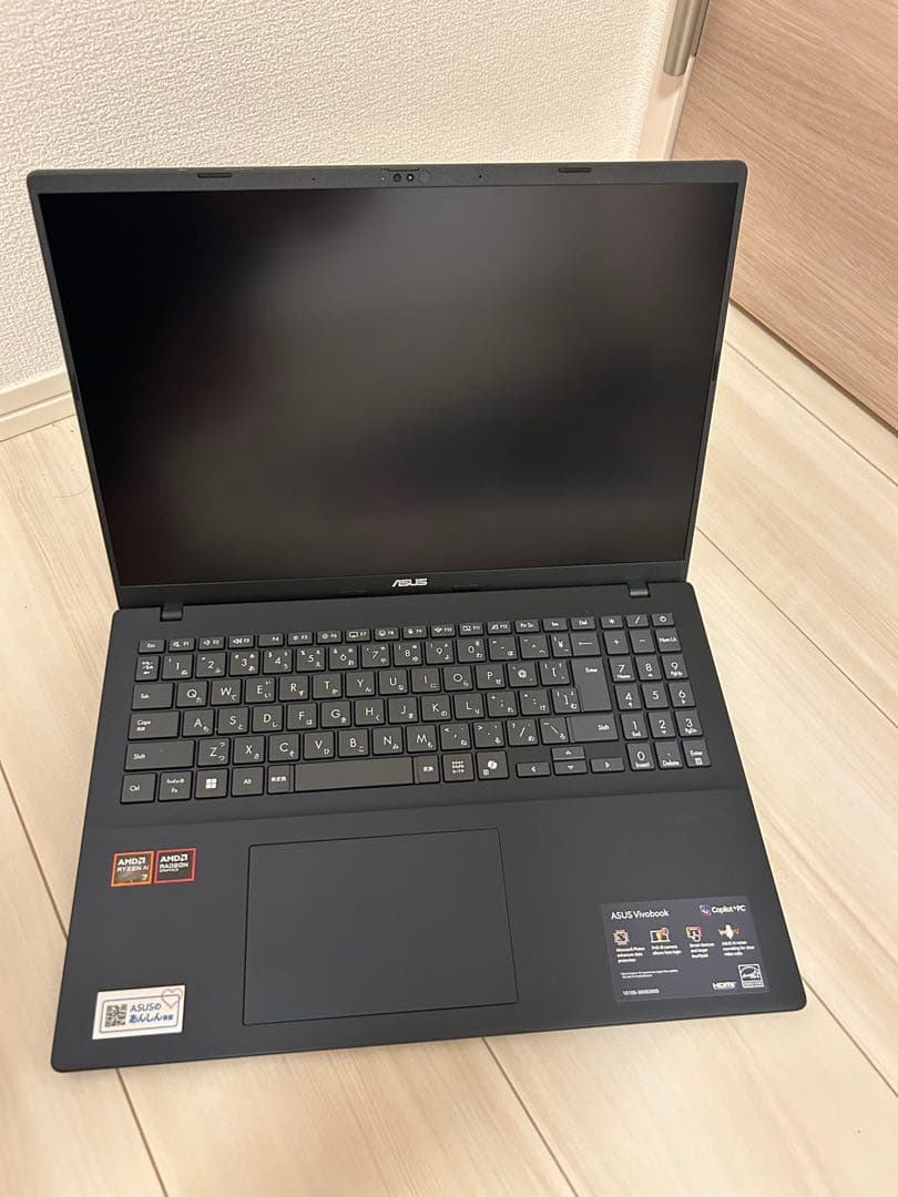 【サライ◆即購入可 】ASUS Vivobook 16