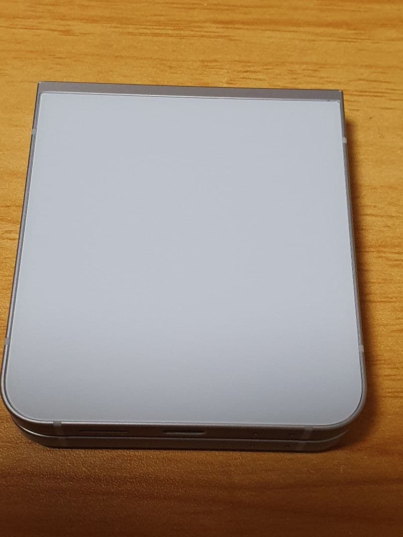 Samsung Galaxy Z Flip6 256GB 本体