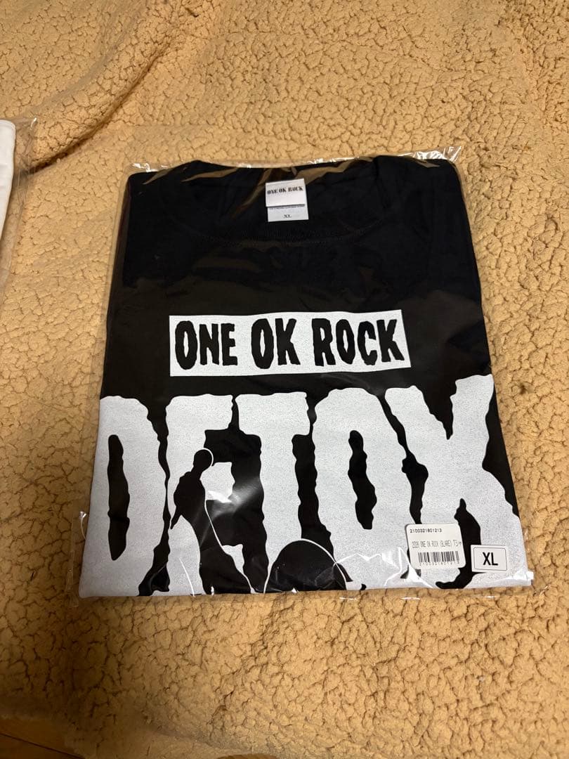 ONE OK ROCK DETOX JAPAN TOUR Tシャツ　黒　【XL】