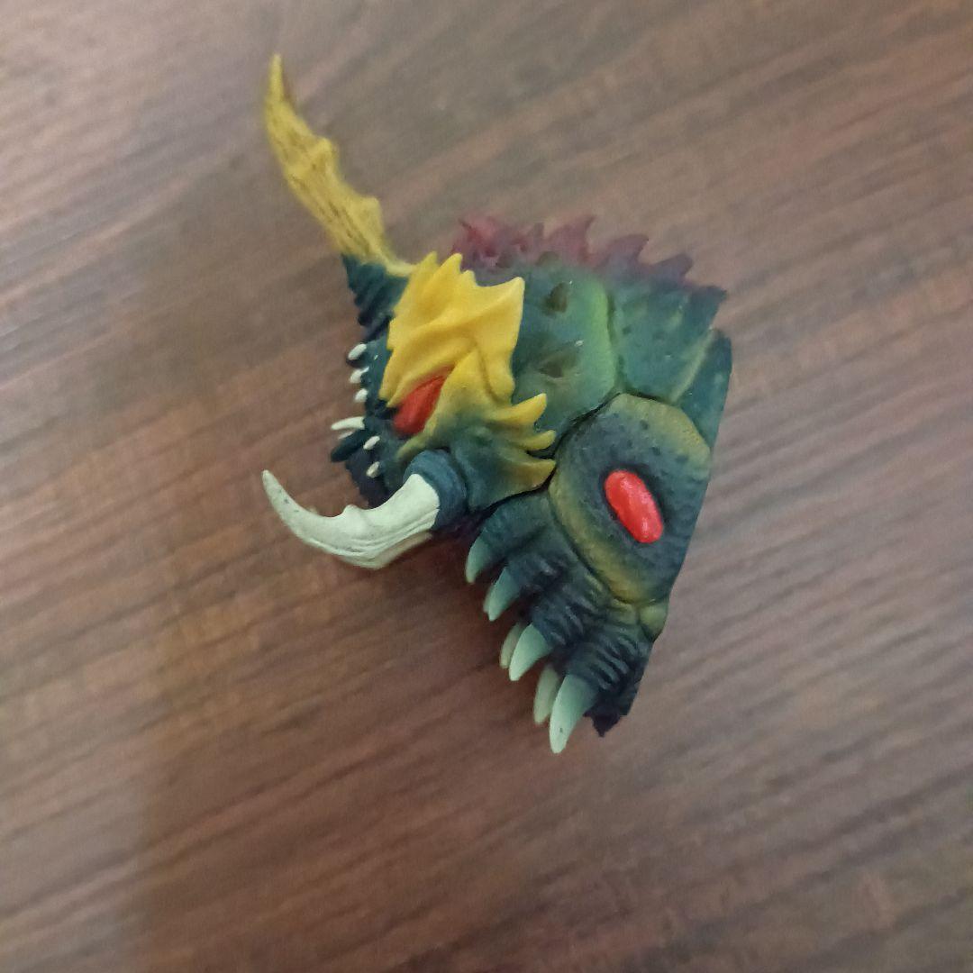 ゴジラ　一番くじ　モンスターヘッドマグネット　12個