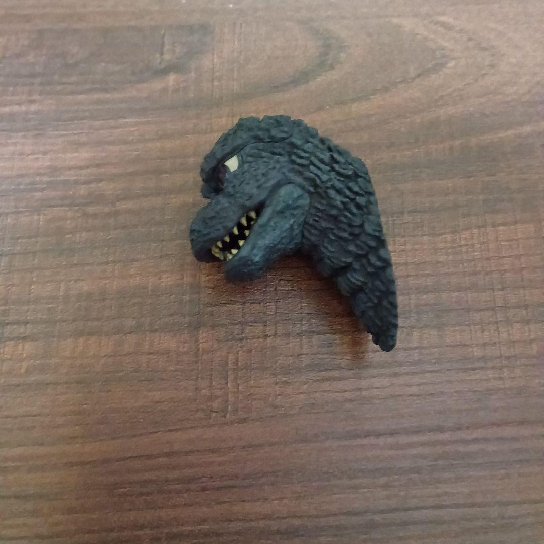ゴジラ　一番くじ　モンスターヘッドマグネット　12個