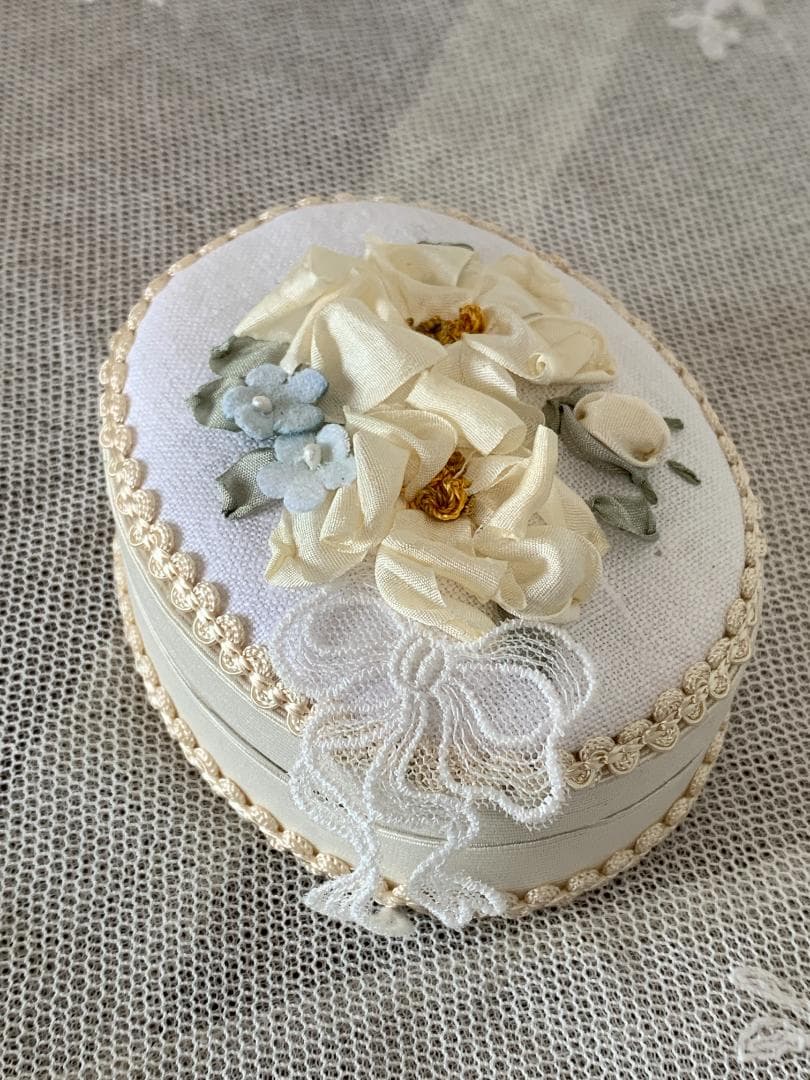 ✨期間限定✨シンディ♥カルトナージュボックス付　ビスクドール　ミニョネット