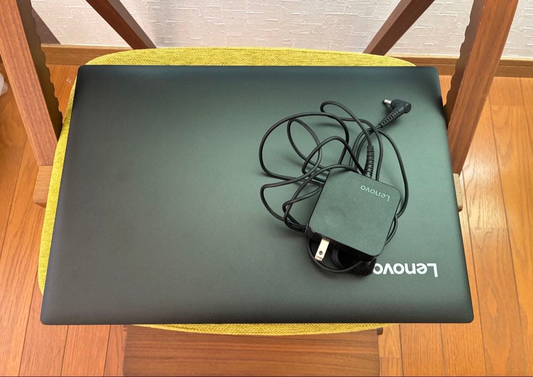 ジ*ン様 【美品】 Lenovo ideapad 330-15AST 15.6イ