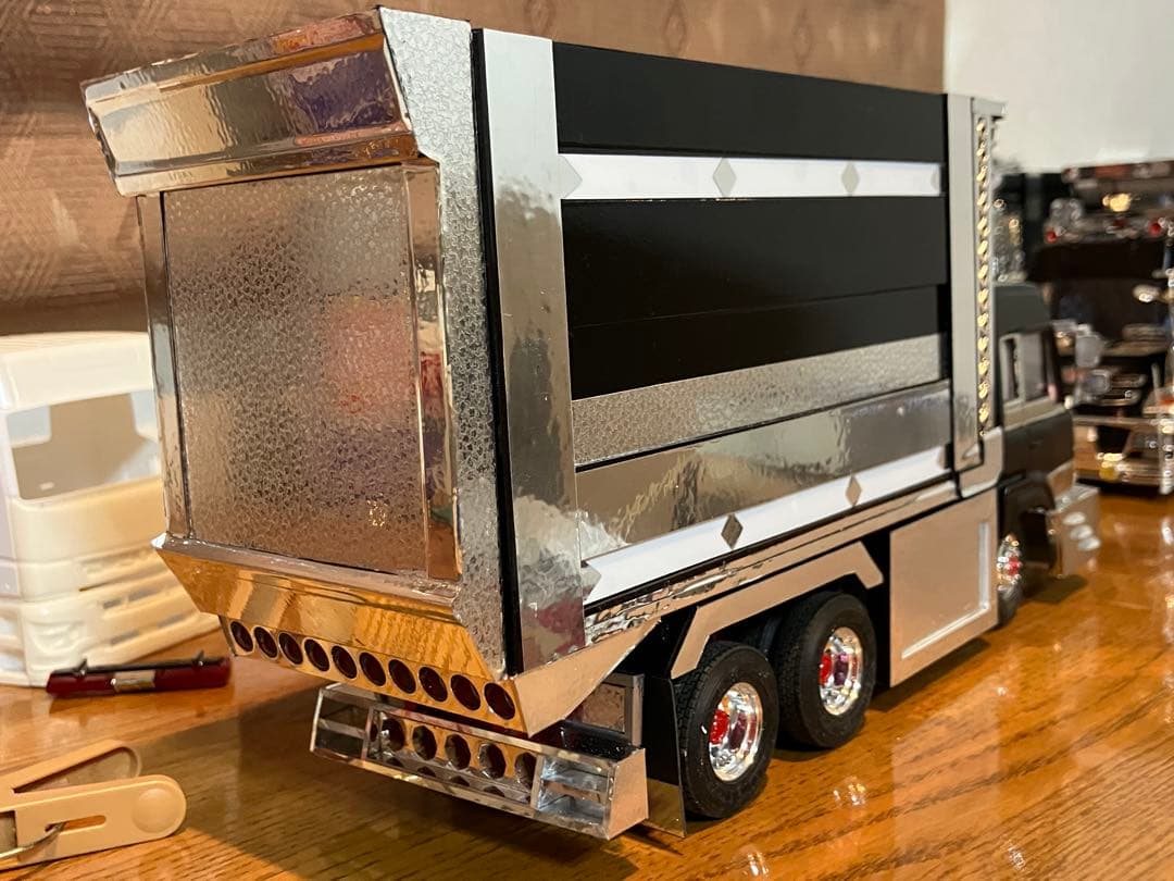 デコトラ、日野スパードルフィン、デカ箱ダンプ、完成品1／32、大型、