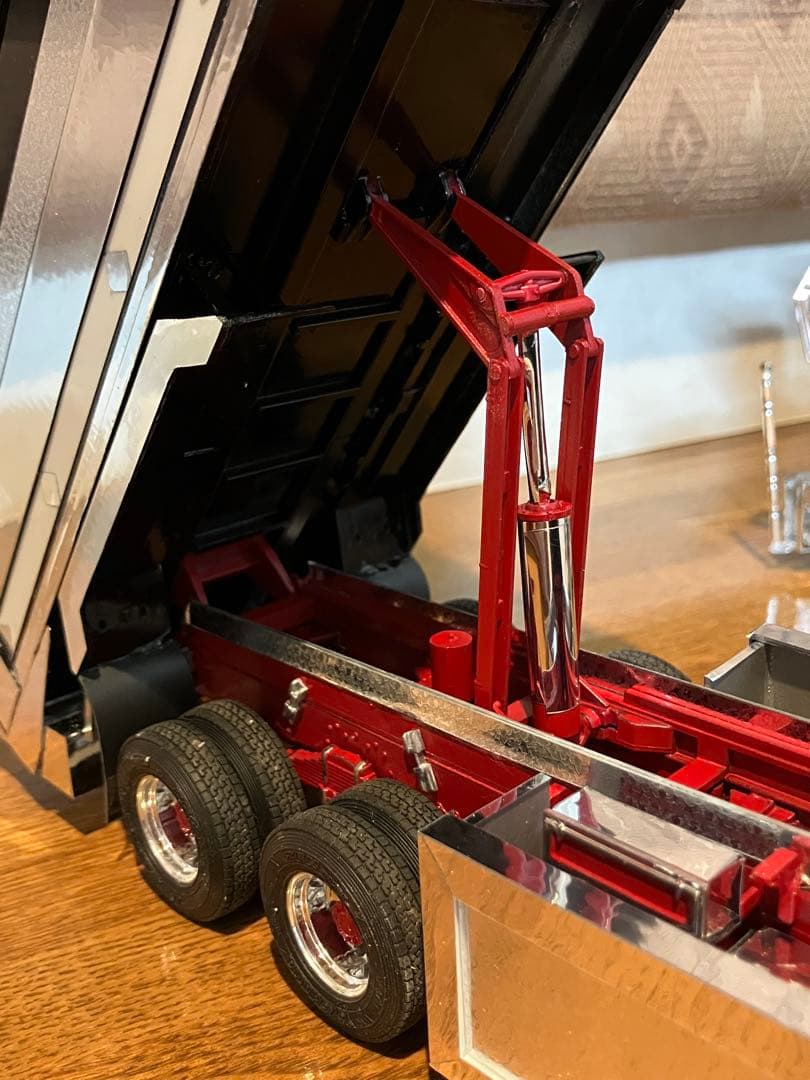 デコトラ、日野スパードルフィン、デカ箱ダンプ、完成品1／32、大型、