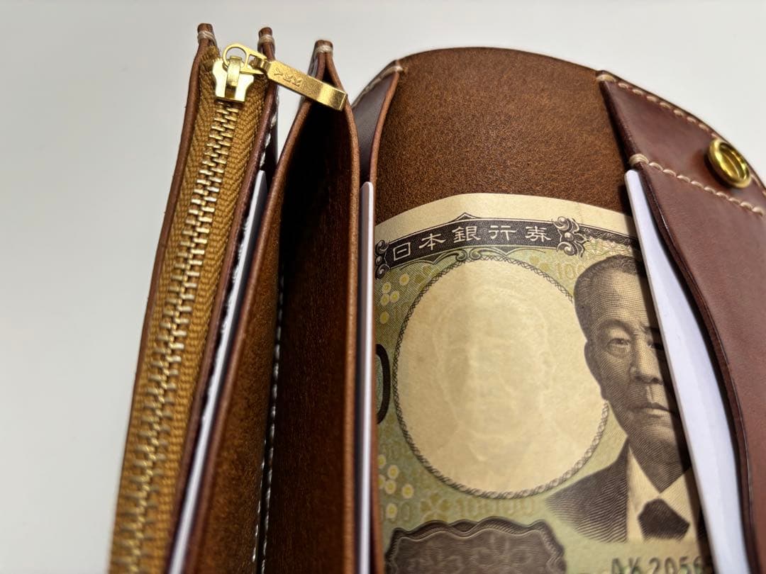 ダークブラウン　ヌメ革　トラッカーウォレット　三層　真鍮　レザークラフト