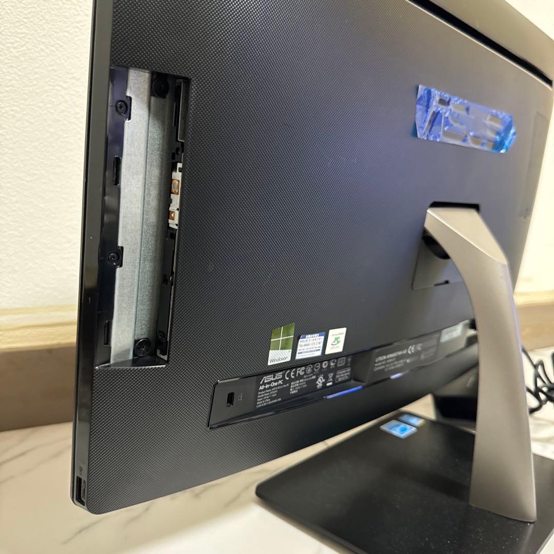 ASUS All-in-One オールインワンパソコン　PC 一体型パソコン