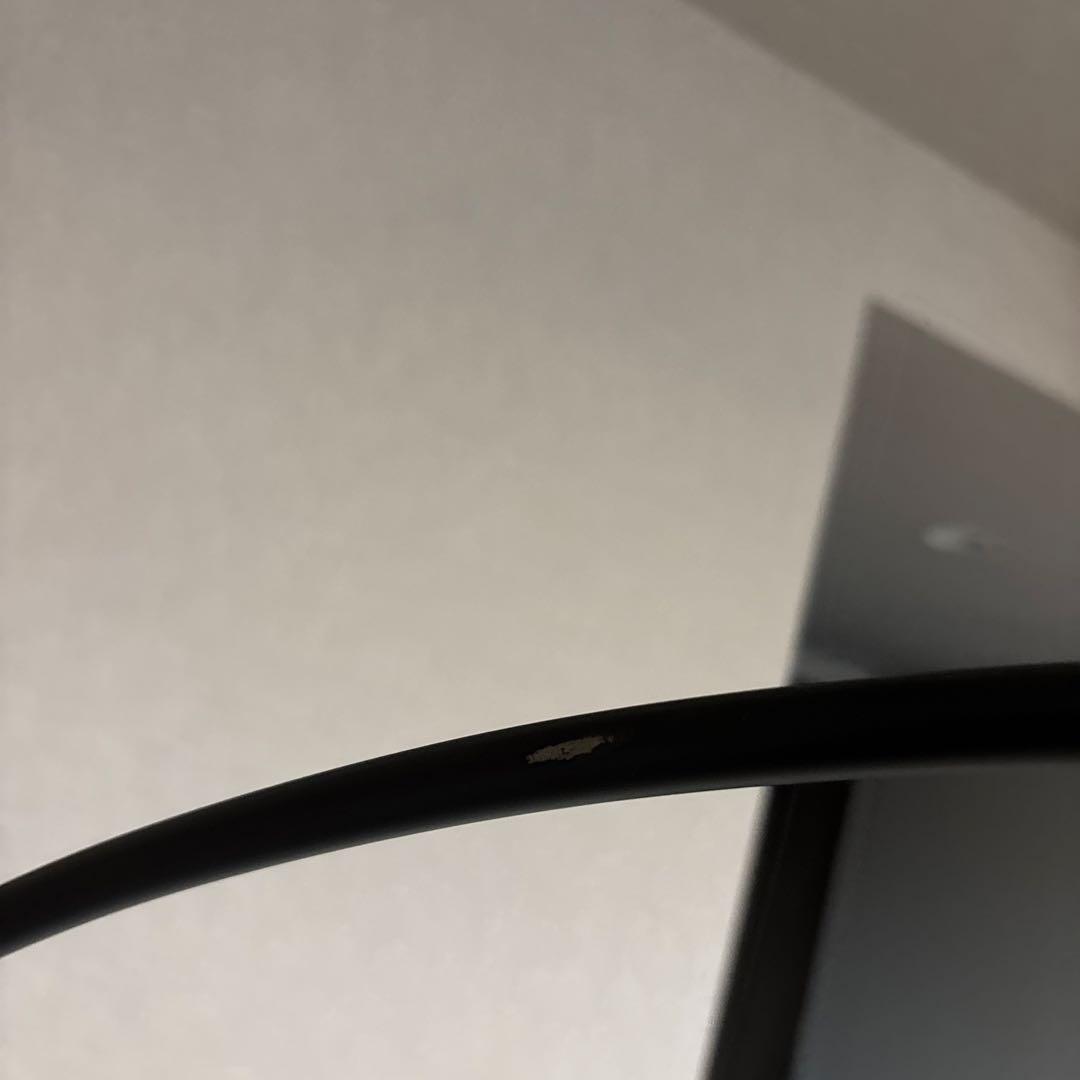 ボーコンセプト黒いアーチ型フロアスタンド