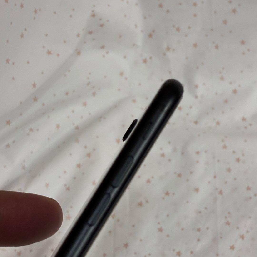 【超美品】Apple iPhone SE(第2世代) 128GB