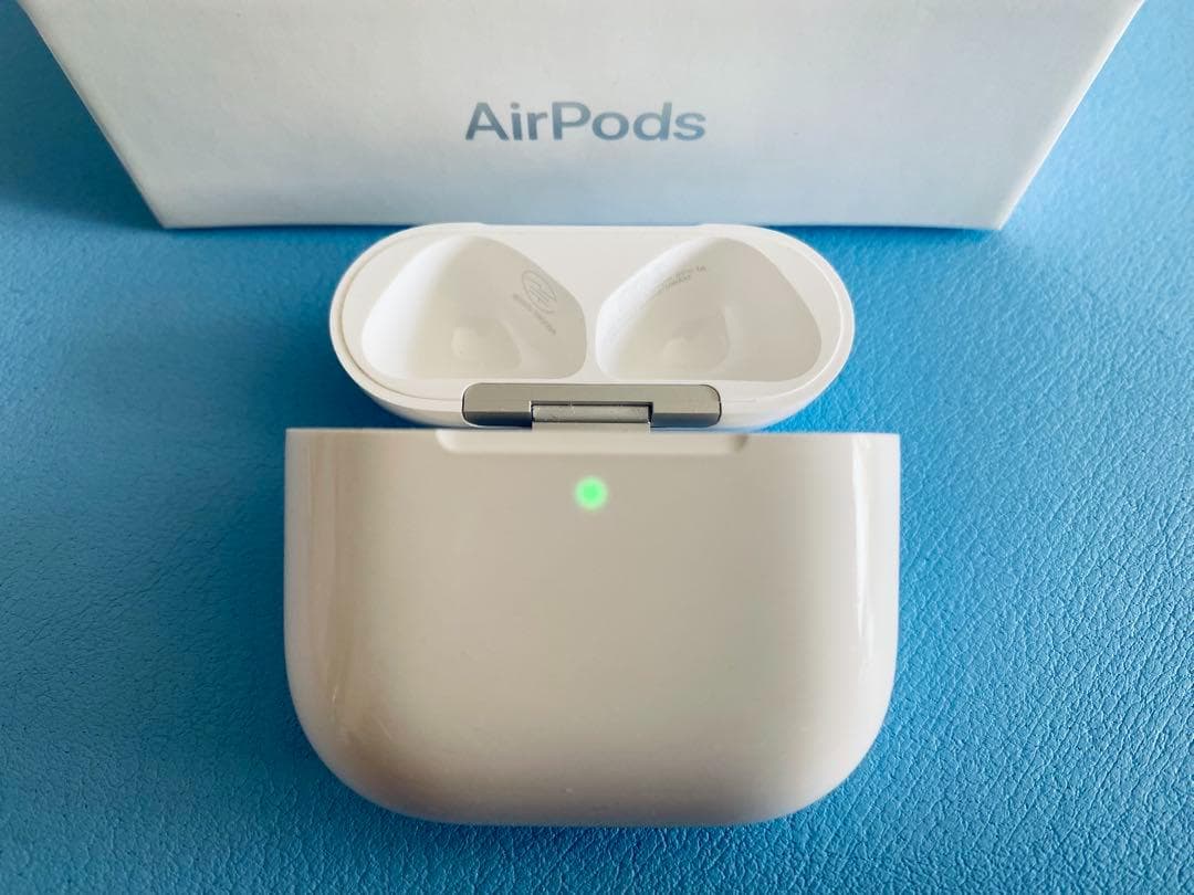 AirPods 第4世代 充電ケースのみ ノイキャン付 A3059 SPOO