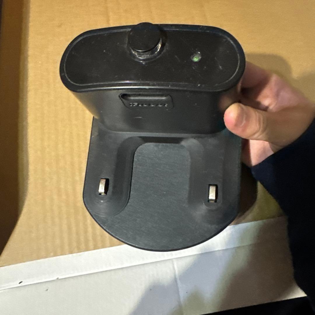 iRobot Roomba ロボット掃除機本体と充電ドック 箱付き保証付き