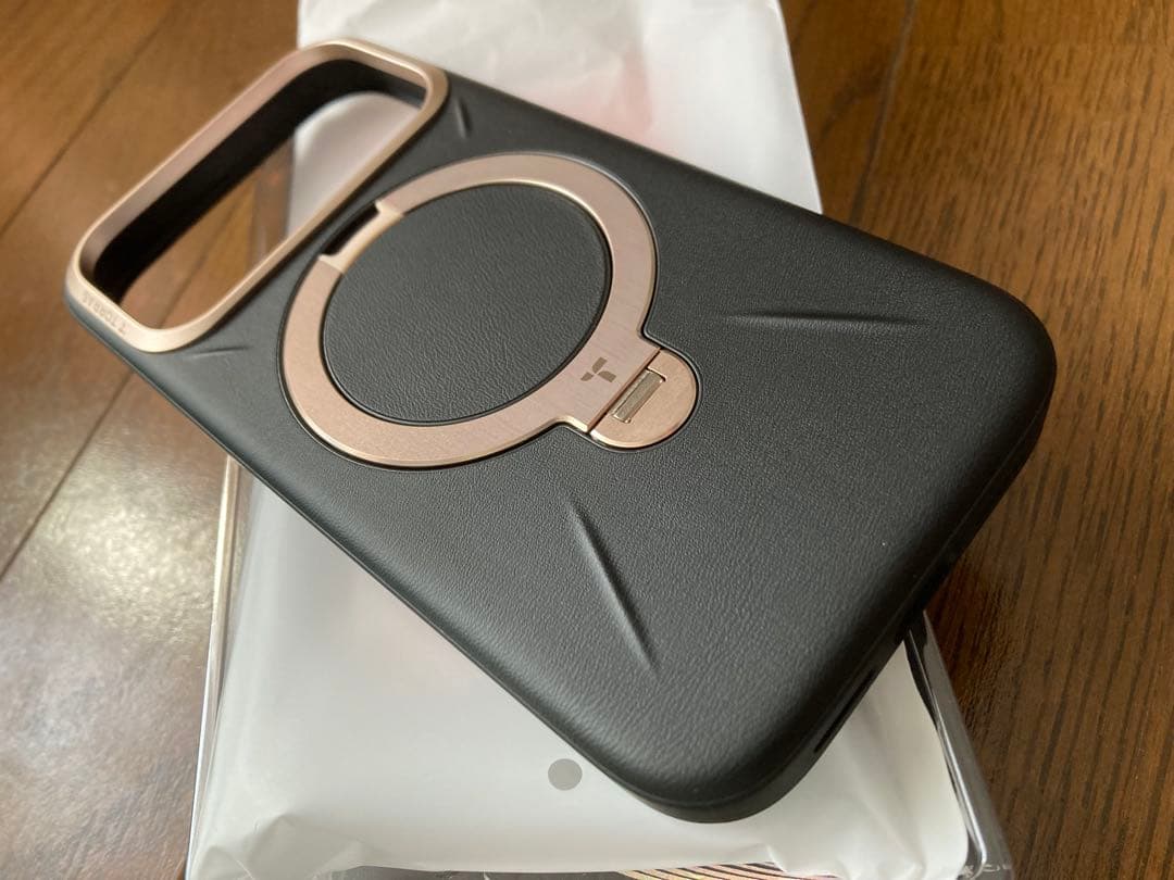 iPhone17Pro用360°回転式スタンドケース