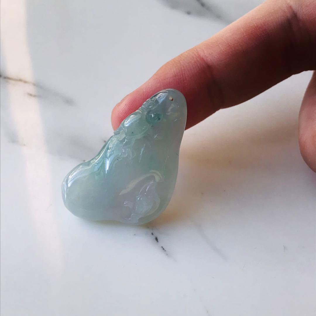 [P280-004］ 翡翠　ペンダントトップ　ミャンマー産　カービング　亀